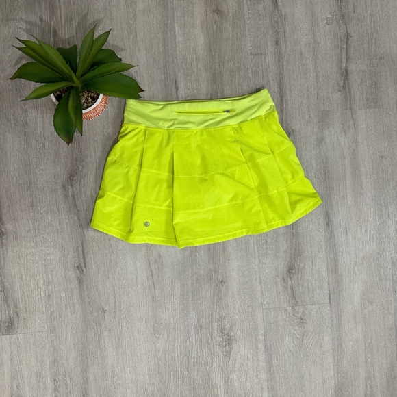 Lululemon Athletica Neon Yellow Mini Skirt - Picture 2 of 6